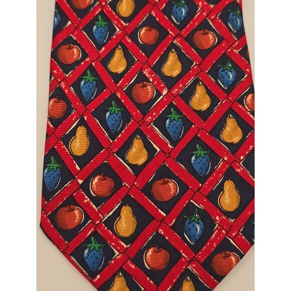 Ricci Como Firenze Mens Necktie 100% Silk Made In Italy Red with Fruit Design - Picture 5 of 7